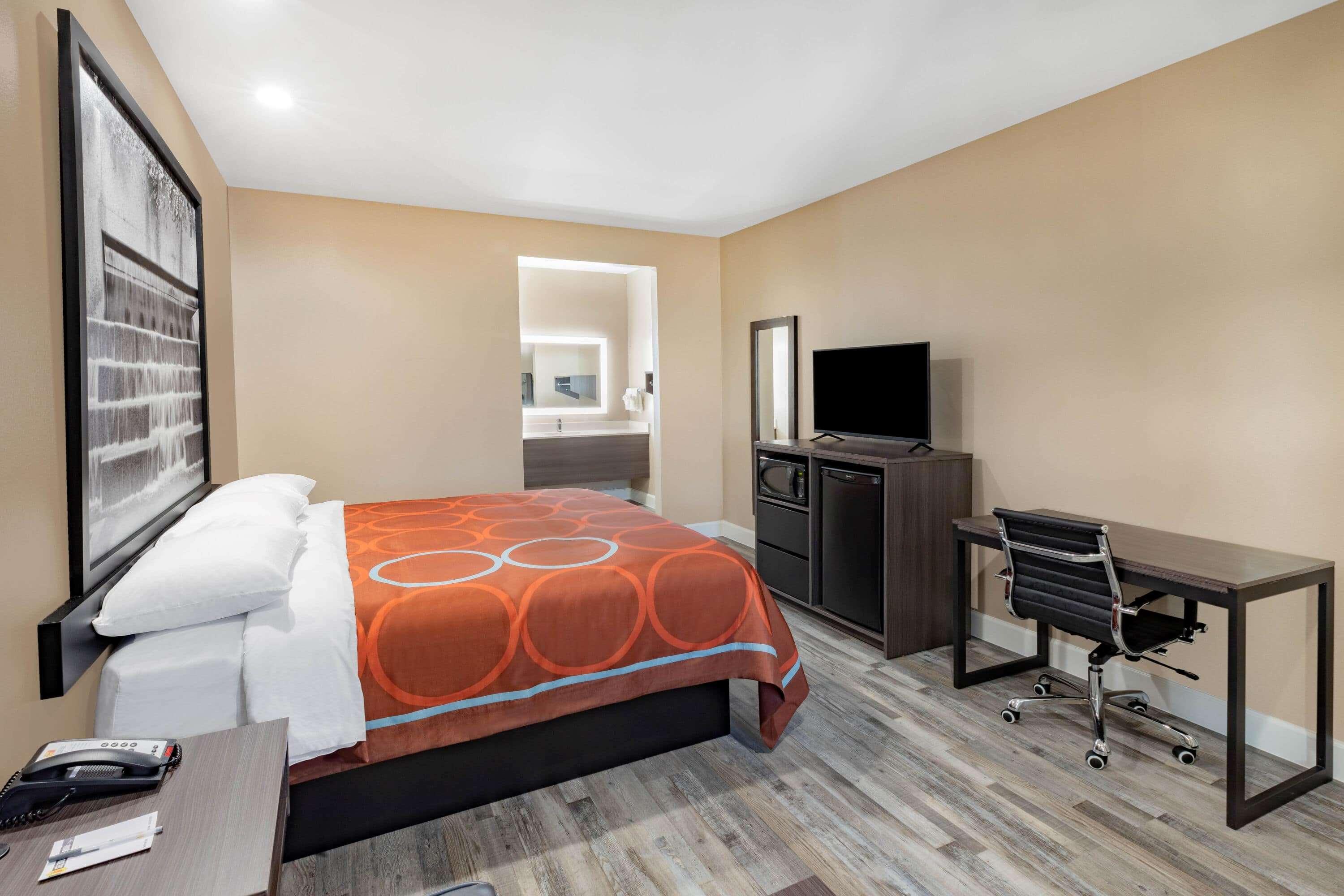 Hotel Super 8 By Wyndham Houston Nw Beltway 8-west Rd